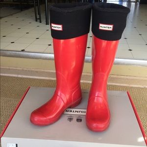 red hunter boot socks